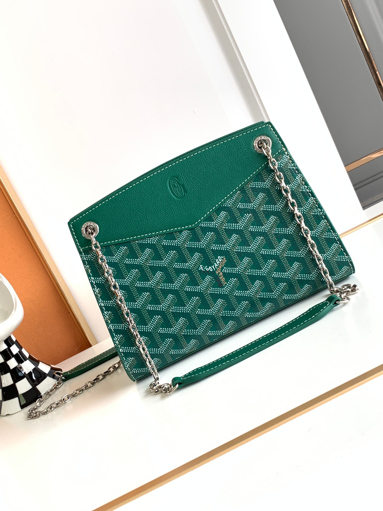 Rouette Structure Mini Shoulder Bag In Green